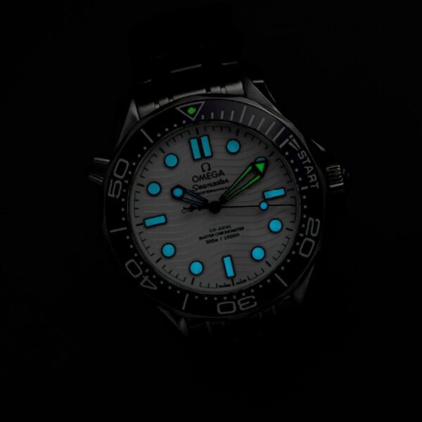 210.30.42.20.04.002 OMEGA オメガ シーマスター ダイバー300M 42MM