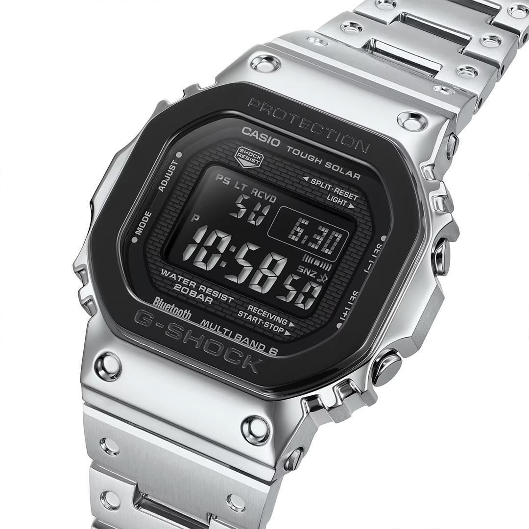 CASIO G-SHOCK GMW-B5000BT-1JF 斜めから見るベゼルと側面ボタン