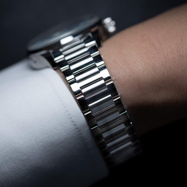 N2100.22S01.A01 NORQAIN ノルケイン フリーダム60 GMT 40mm