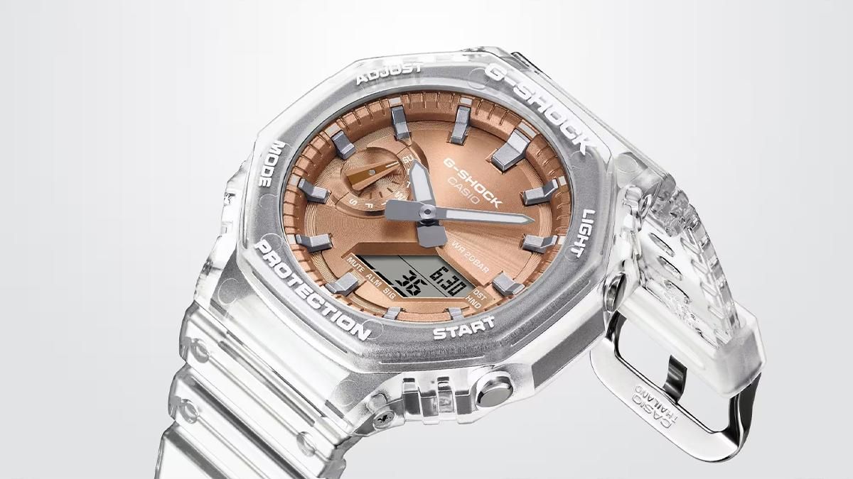 GA-2100BM-7A2JFの文字盤を俯瞰した画像