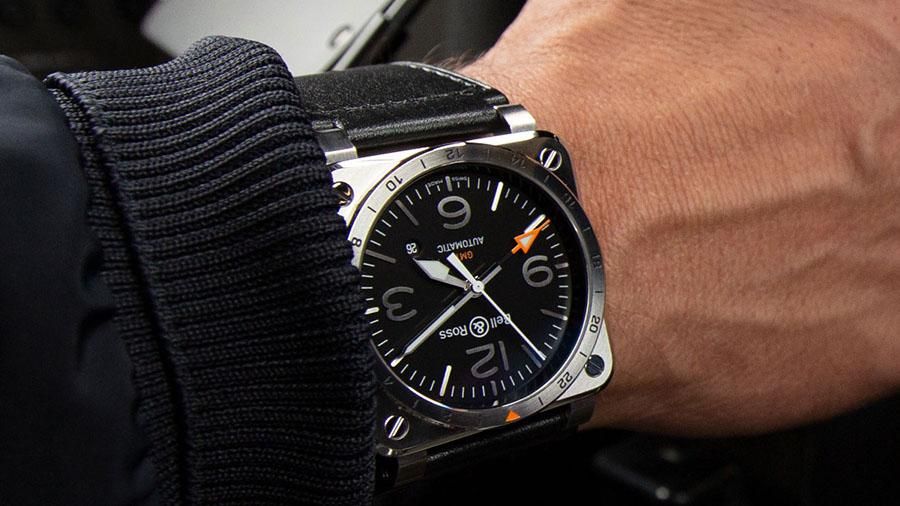 BR0393-GMT-ST/SCAを文字盤を上から見た様子