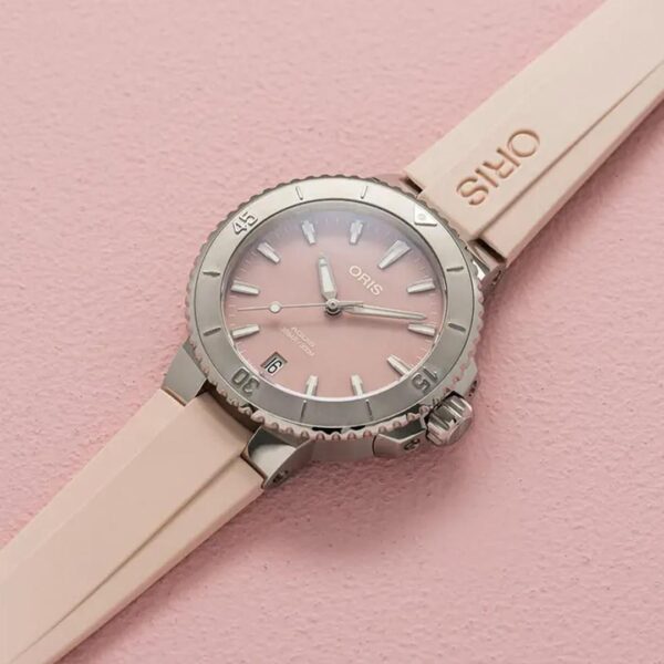 01 733 7770 4158-07 4 18 66FC ORIS オリス アクイスデイト 36.5mm