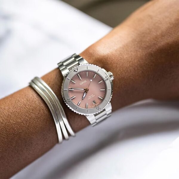 01 733 7770 4158-07 8 18 05P ORIS オリス アクイスデイト 36.5mm