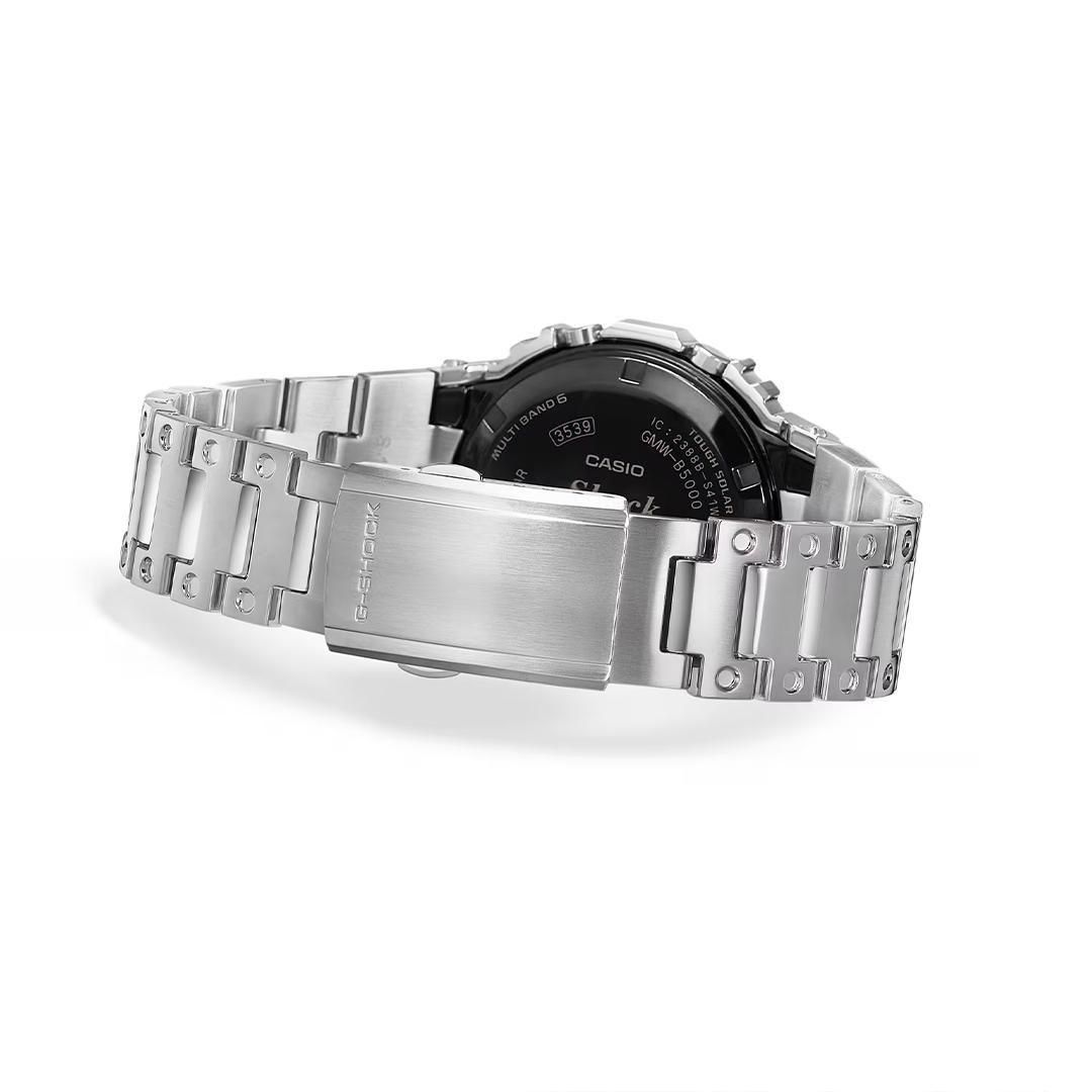 CASIO G-SHOCK GMW-B5000BT-1JF バンドの中留とケース裏側