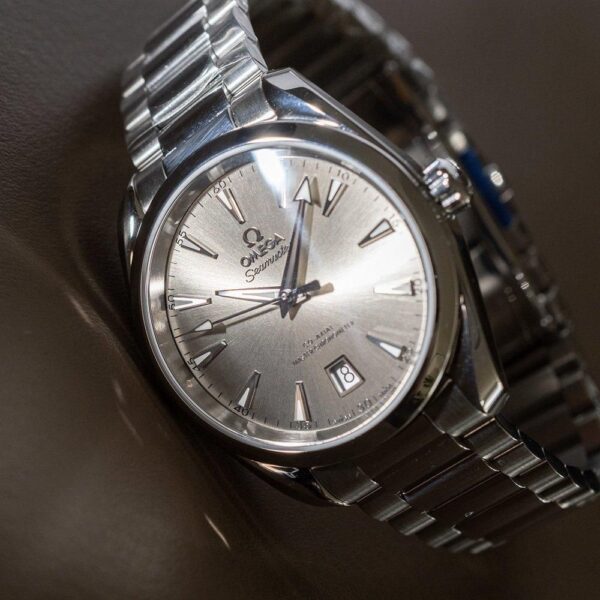 220.10.38.20.09.001 OMEGA オメガ シーマスター アクアテラ 150M 38MM