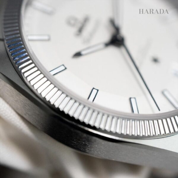 130.30.39.21.02.001 OMEGA オメガ コンステレーション グローブマスター 39MM
