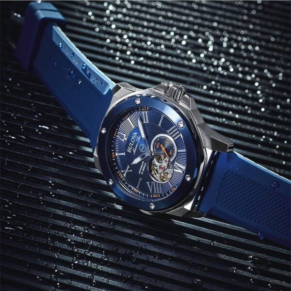 98A303 BULOVA ブローバ マリンスター 45mm