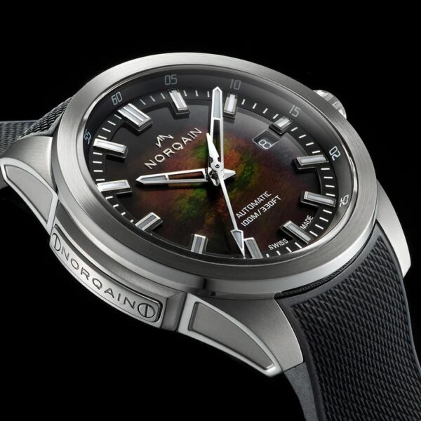 N3008.08S01.B01 NORQAIN ノルケイン インディペンデンス JP ブラック マザーオブパール 40mm