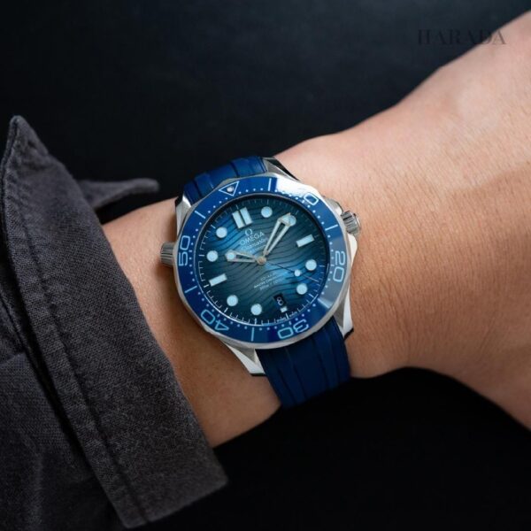 210.32.42.20.03.002 OMEGA オメガ シーマスター ダイバー 300M Summer Blue
