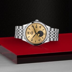 M91560-0001 TUDOR チューダー 1926 ルナ
