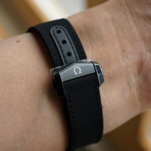 311.92.44.51.01.005 OMEGA オメガ スピードマスター ダークサイド オブ ザ ムーン ブラックブラック 44.25MM