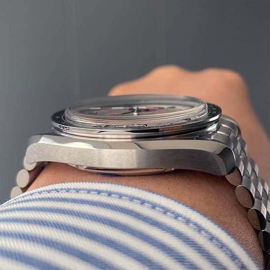 329.30.43.51.02.002 OMEGA オメガ スピードマスター クロノスコープ 43MM