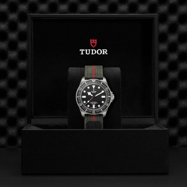M25717N-0001 TUDOR チューダー ペラゴス FXD