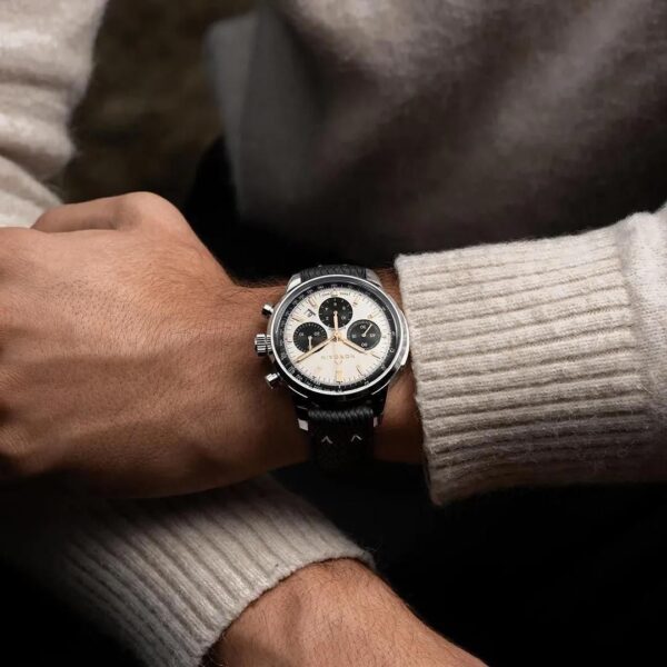 N2200.19S02.C01 NORQAIN ノルケイン フリーダム60 クロノ 43mm リミテッドエディション ブレスレット仕様
