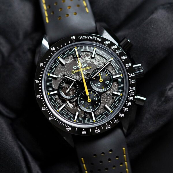 310.92.44.50.01.001 OMEGA オメガ スピードマスター ダーク サイド オブ ザ ムーン 44.25MM アポロ8号