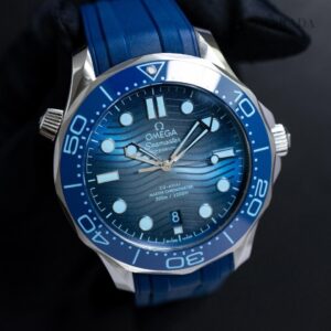 210.32.42.20.03.002 OMEGA オメガ シーマスター ダイバー 300M Summer Blue