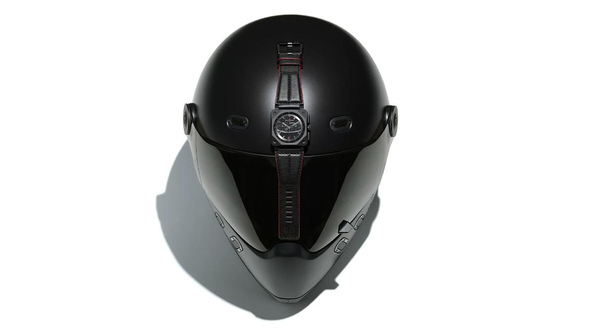 ヘルメットとBR0394-BTR-CE/SCAの画像