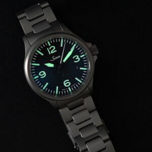 856.B Sinn ジン インストゥルメントウォッチ ブレスレット仕様