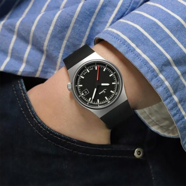 544 RS Sinn ジン インストゥルメント ウォッチ シリコンストラップ仕様（ブラック）